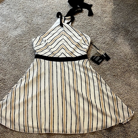 Flowy stripped Lulus Dress - Picture 1 of 3